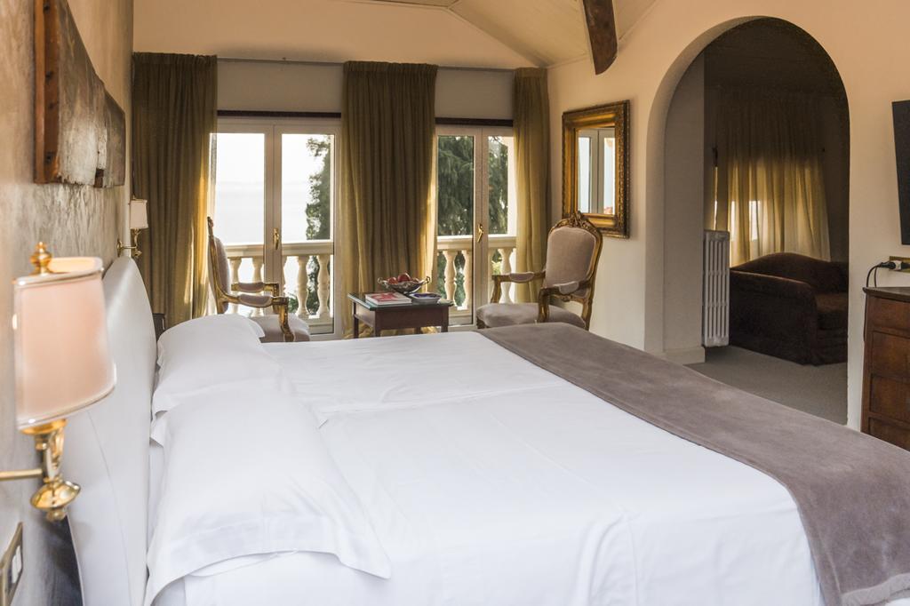 Villa Vittoria Gardone Riviera Zimmer foto