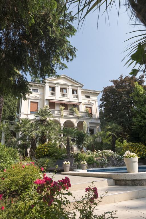 Villa Vittoria Gardone Riviera Exterior foto
